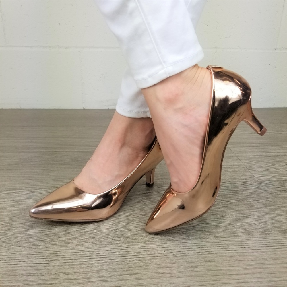 Pointy toe Vintage Style Low Heel Pumps - Picture 8 of 8